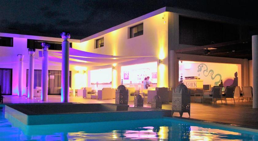 Hotel LIVVO Budha Beach