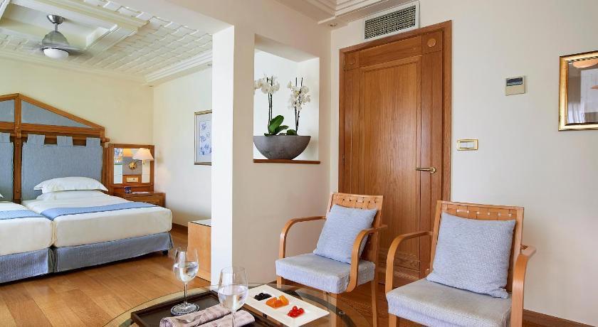 Knossos Villas Luxury Resort