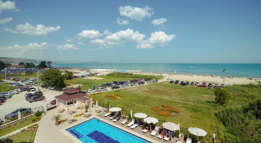 Sunny Castle Hotel