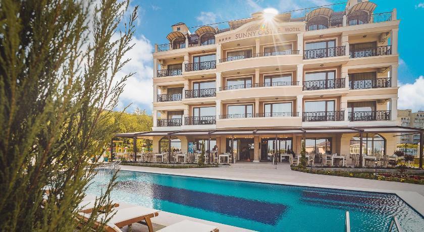 Sunny Castle Hotel