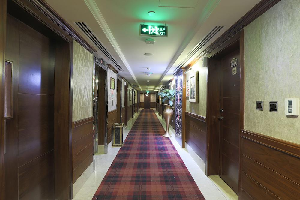 Queen Palace Hotel