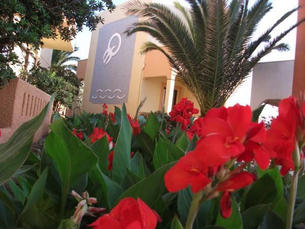 Almyra Apartments