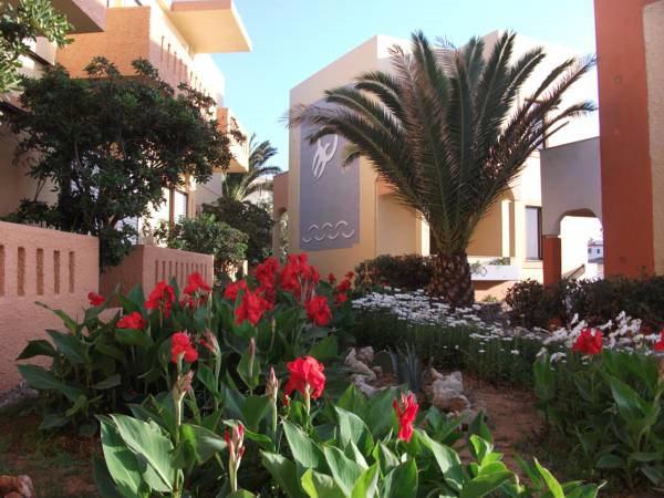 Almyra Apartments