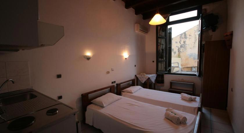 Chania Rooms