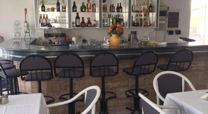 Alkyonides Hotel