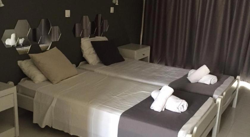 Alkyonides Hotel