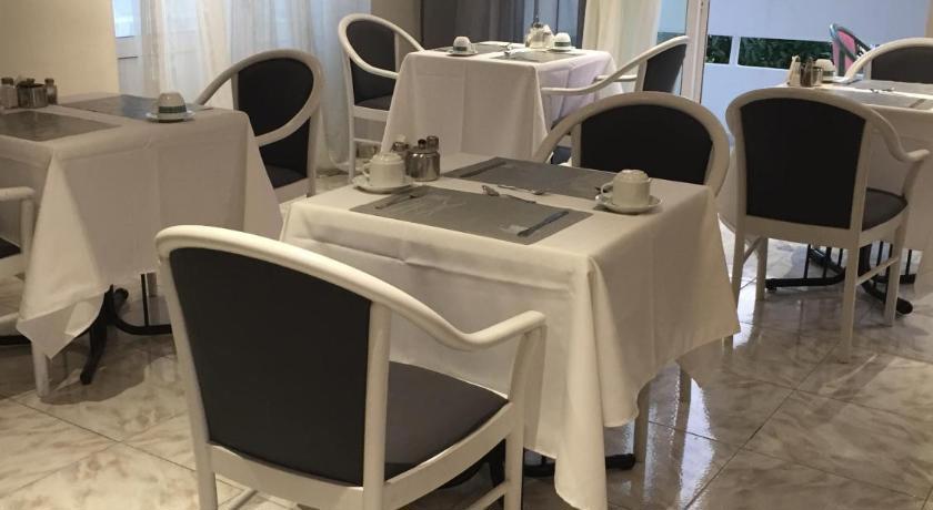 Alkyonides Hotel