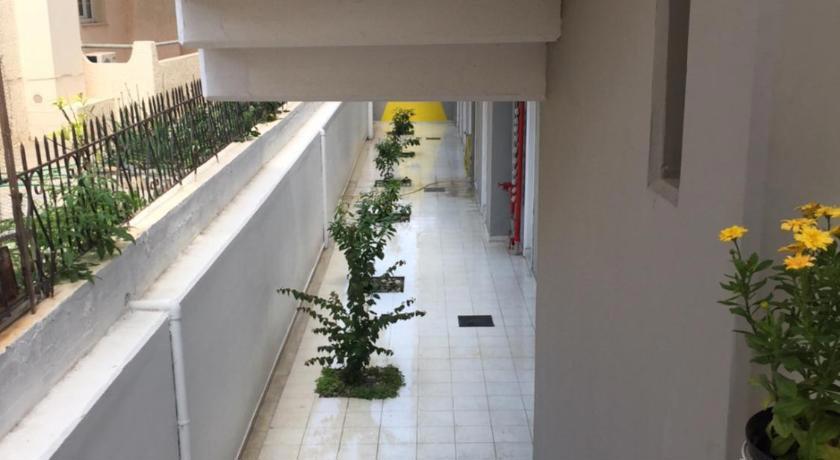 Alkyonides Hotel