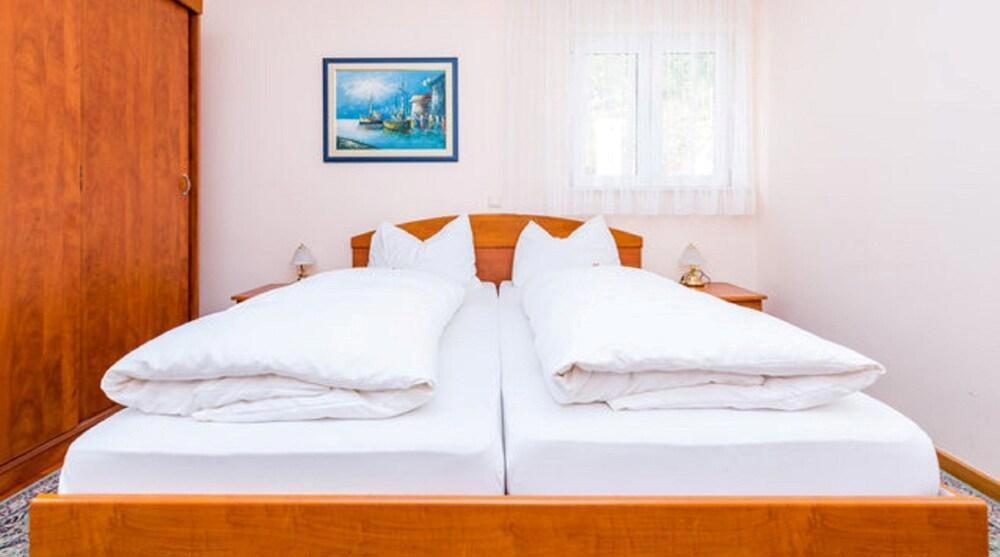 Rooms Raic