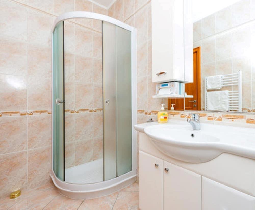 Rooms Raic