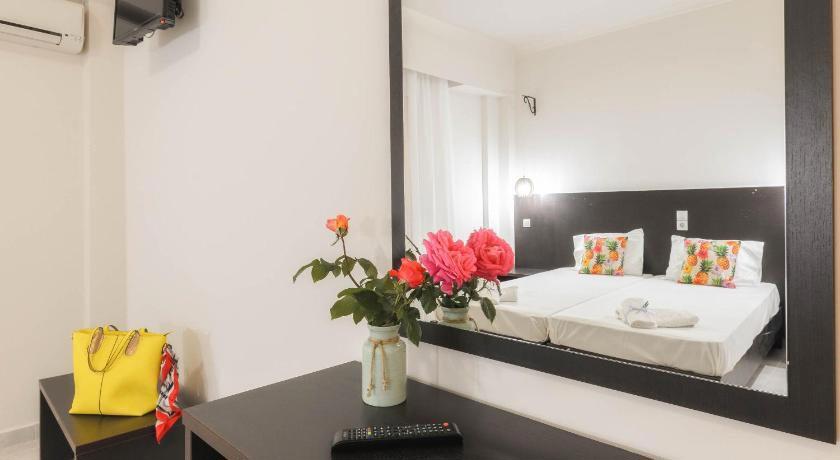MOURIA STUDIOS APARTMENTS
