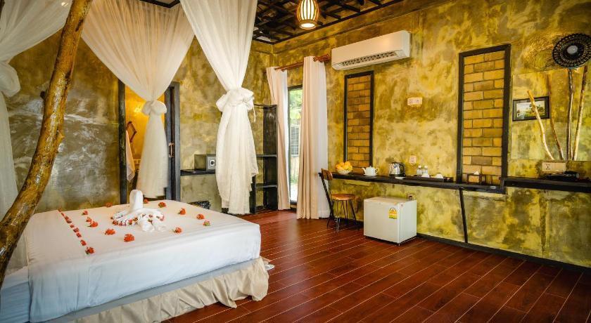 KOH RONG HILL BEACH RESORT