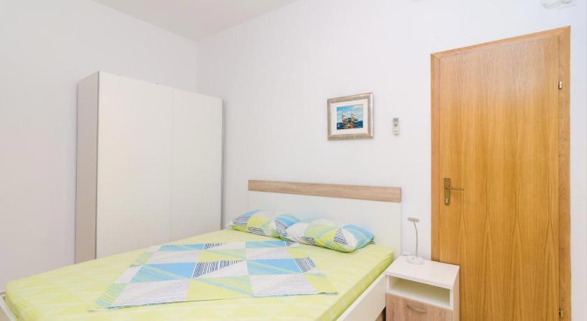 Rooms & Apartments Barišic