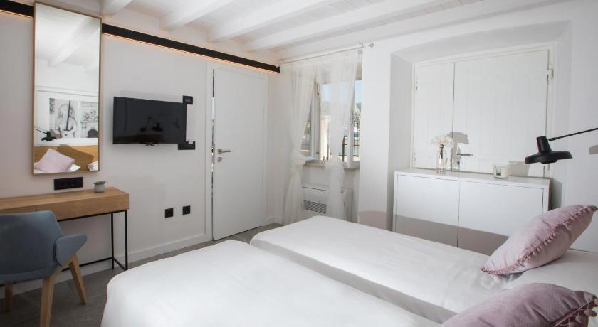 Bova Luxury Rooms