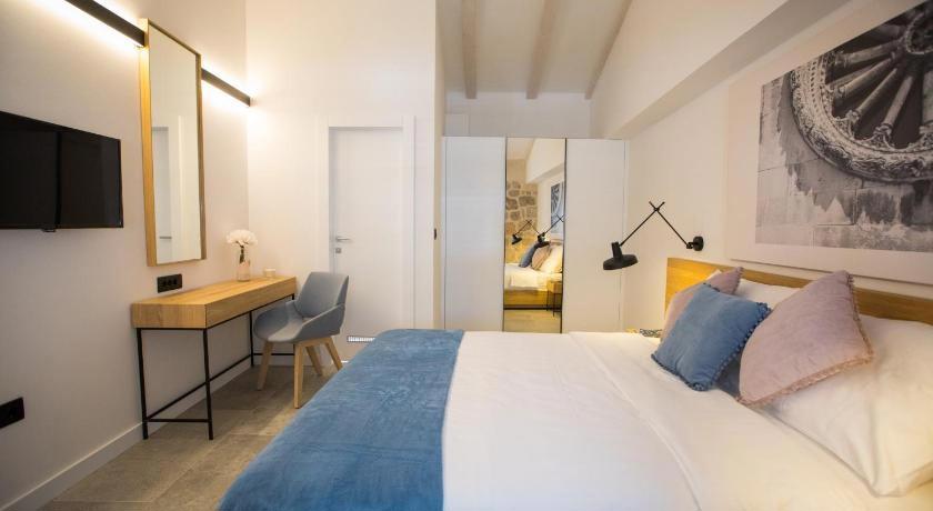 Bova Luxury Rooms