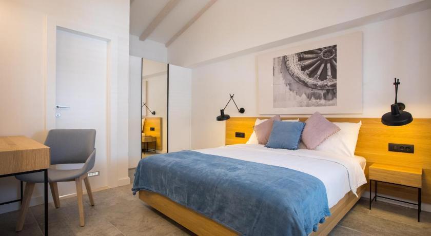 Bova Luxury Rooms