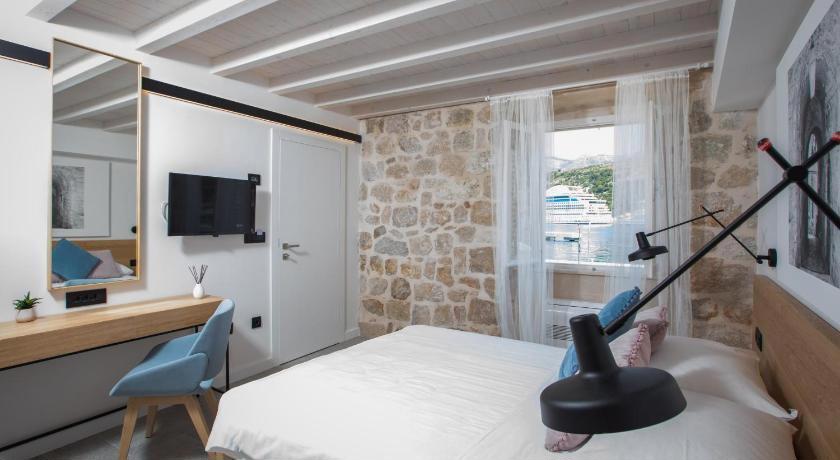 Bova Luxury Rooms
