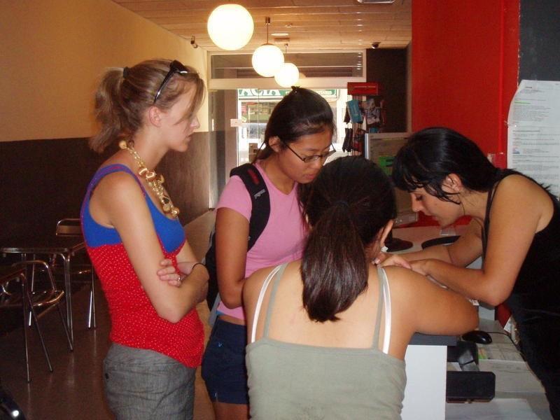Ideal Youth Hostel