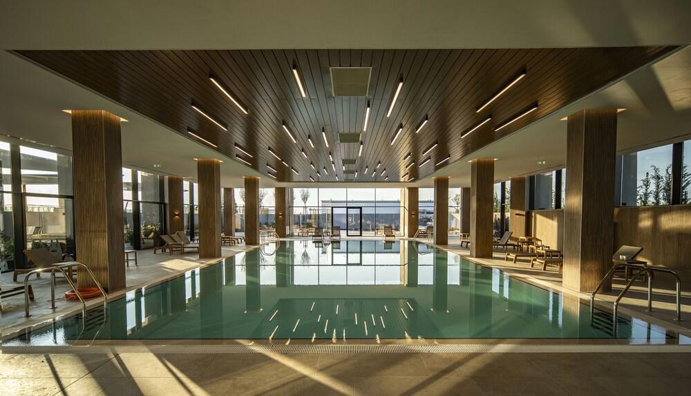 Wave Resort