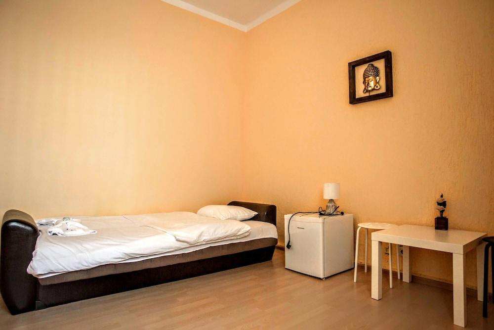 Italian House Rooms