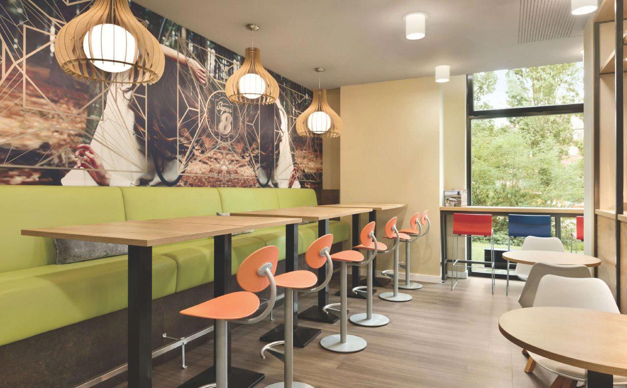 Super 8 By Wyndham Hamburg Mitte