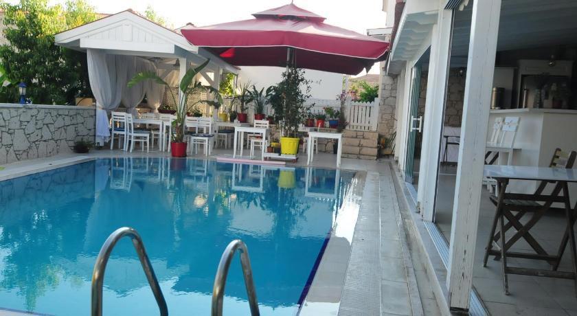 Alacati Eldoris Otel